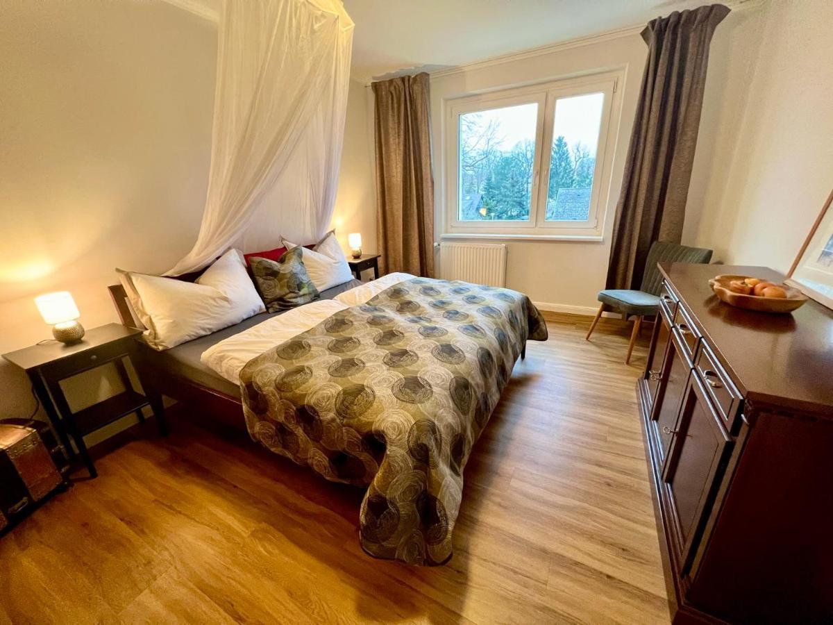 Ferienwohnung Waldstadt Потсдам Экстерьер фото